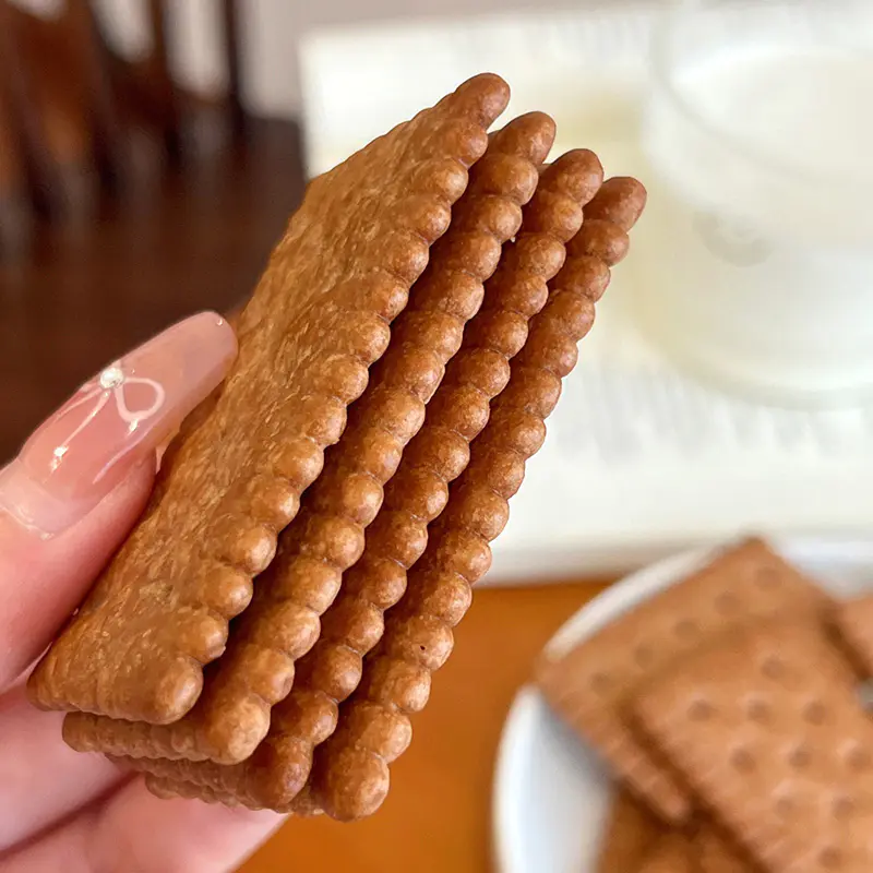 Maitosuklaamakuiset maitokeksit